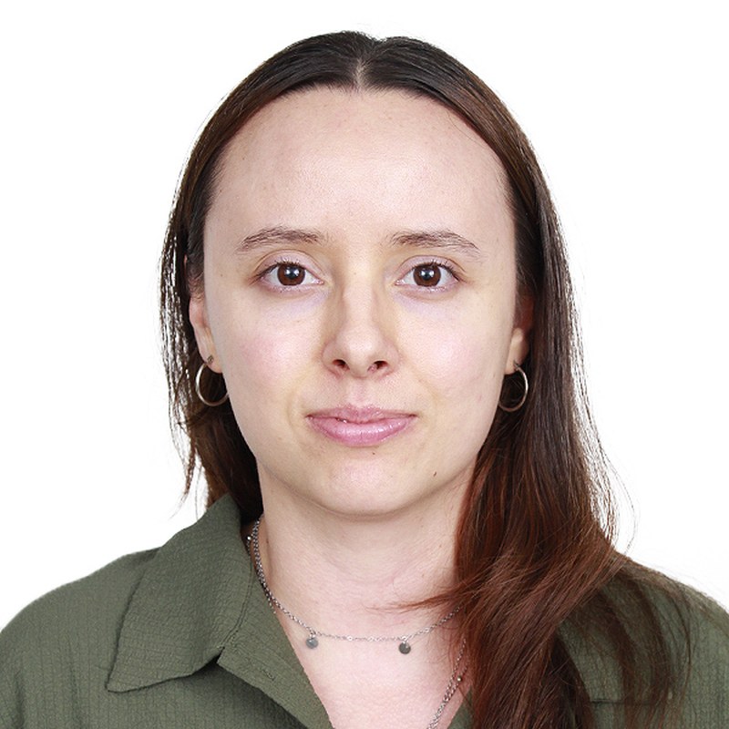 Portrait of Tess Schussler Ortiz, Chemistry professional at Zazen Consultores